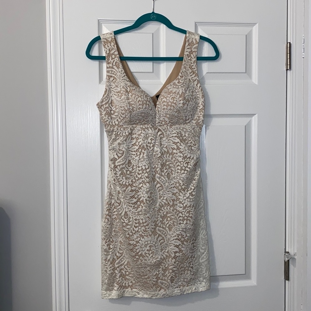 Windsor white lace dress. Size large